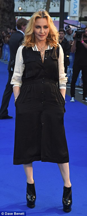 Madonna à l'avant-première du documentaire "8 Days A Week, The Touring Years" Madonna à l'avant-première du documentaire "8 Days A Week, The Touring Years"