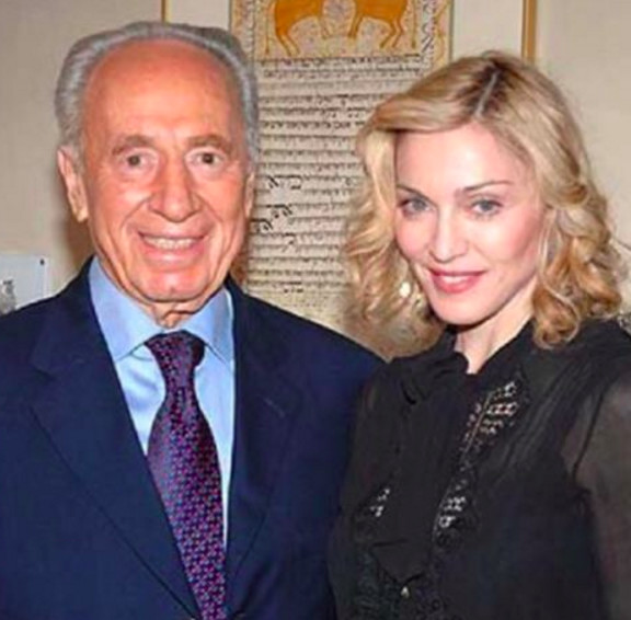 In Memory of this remarkable Human Being, Shimon Peres. A symbol of Peace not only for Israel but for the middle East and the rest of the world! 🇮🇱🇮🇱God Bless You!🇮🇱🇮🇱. 🙏🏻. And Guess what else I Love Palestinians. And I want Peace and NO wall and all this arguing on social media isn't going to change anything. If you don't have anything good to say then STFU. @rayoflight