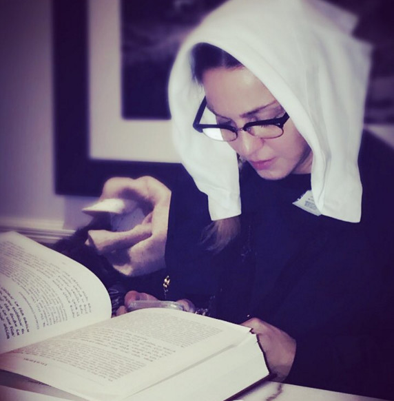 Me, last night praying............... But it didn't help! 🦂 Maybe it will later. Me, last night praying............... But it didn't help! 🦂 Maybe it will later.