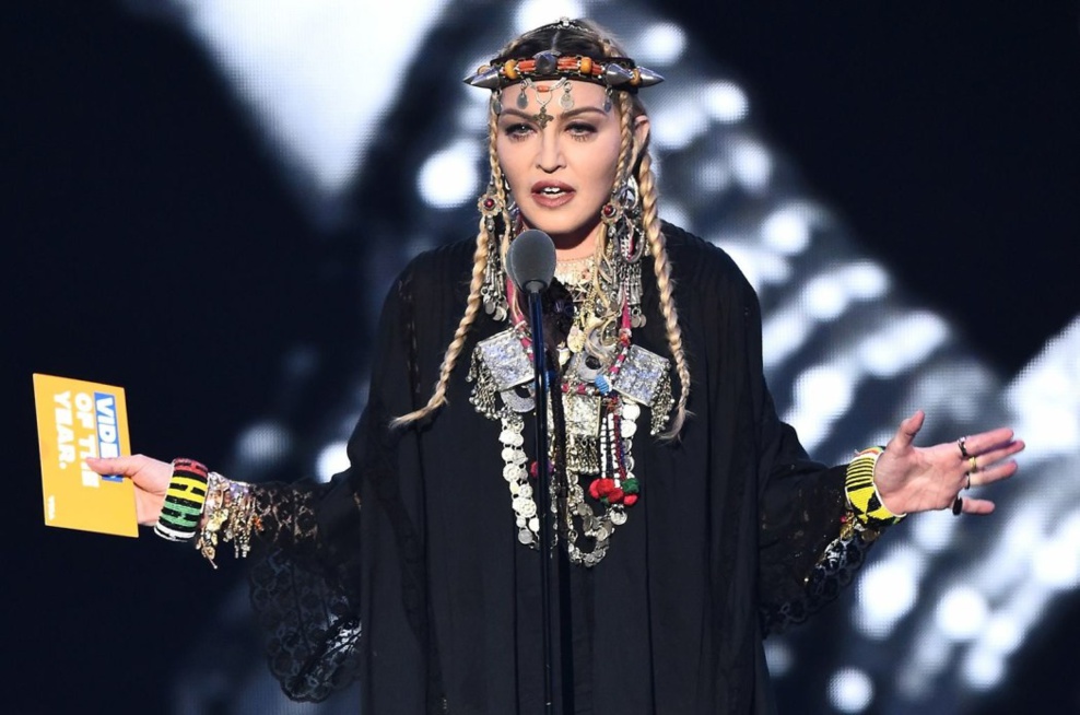 Polémique sur la tenue des VMA Polémique sur la tenue des VMA