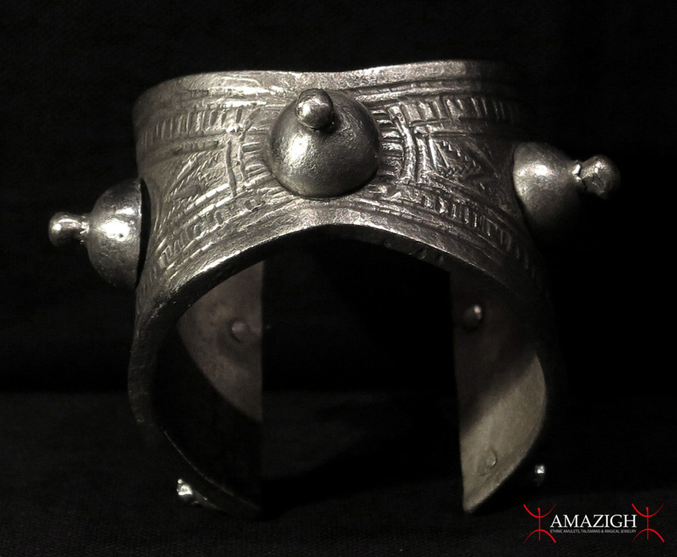 Polémique sur la tenue des VMA Polémique sur la tenue des VMA