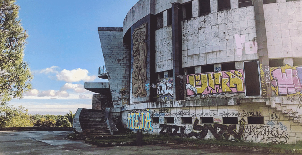 Madonna à Monsanto pour la lune rouge Madonna à Monsanto pour la lune rouge