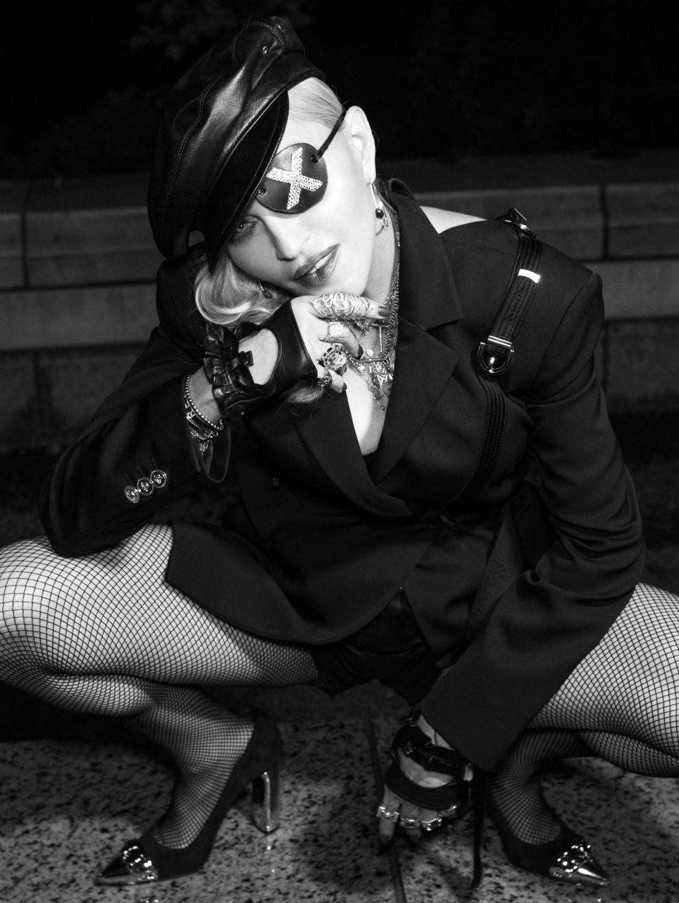 L'officiel Madonna par Donatella Versace L'officiel Madonna par Donatella Versace