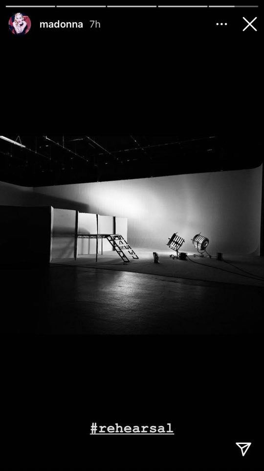 Pourquoi Madonna refilme des scènes ? Pourquoi Madonna refilme des scènes ?