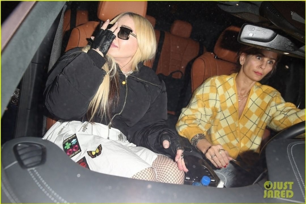 Madonna et Shavawn à la sortie du restaurant