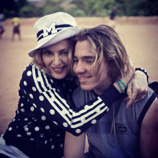 Avril 2015 Avril 2015