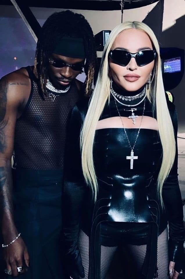 Un clip pour le remix de Frozen Un clip pour le remix de Frozen