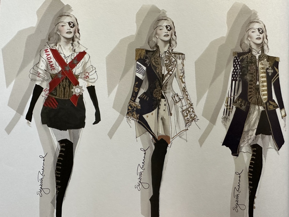 Extrait du Madame X Tour book