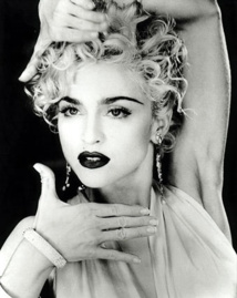 La biographie de Madonna : années 1990 à 2000 La biographie de Madonna : années 1990 à 2000