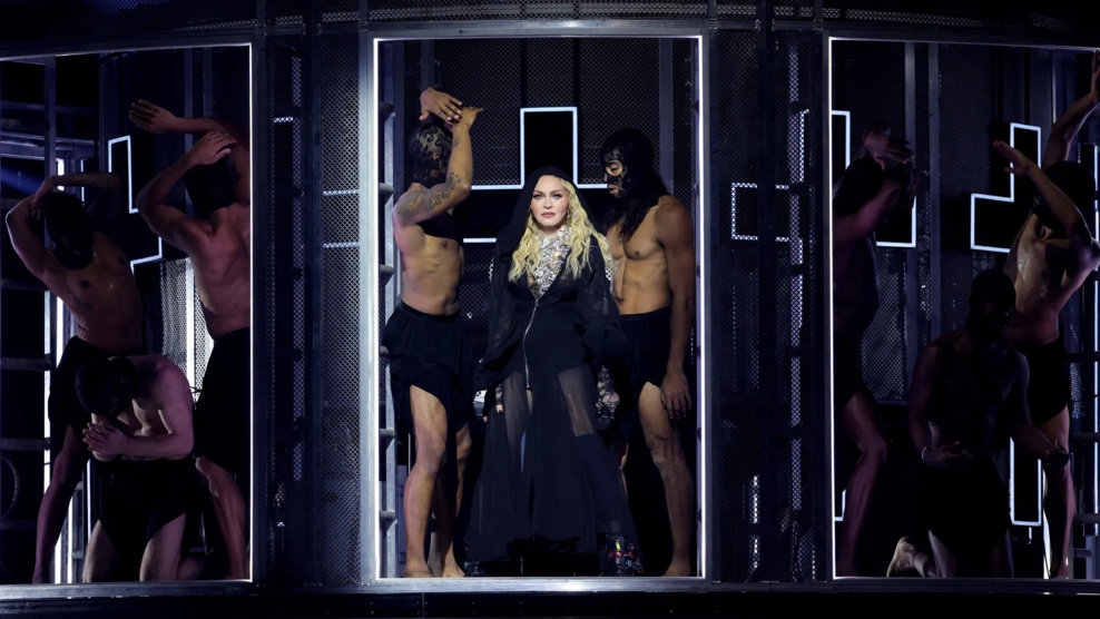 Comment le biopic abandonné de Madonna a influencé son nouveau spectacle live audacieux