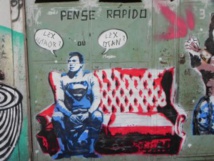 SISS artiste de la cover de SUPERSTAR se livre à NOM SISS artiste de la cover de SUPERSTAR se livre à NOM