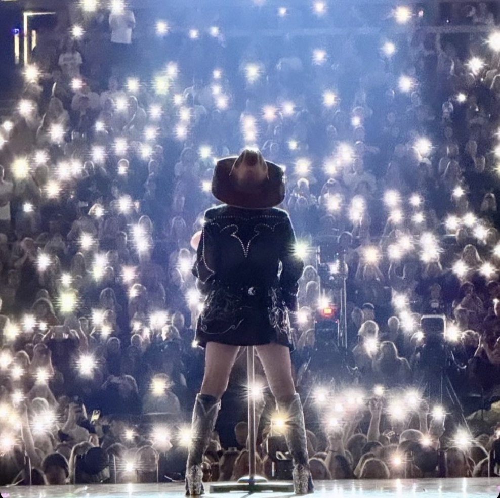 Madonna durant le Celebration Tour Madonna durant le Celebration Tour