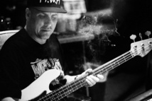 Mike Dean dévoile une chanson du Rebel Heart tour Mike Dean dévoile une chanson du Rebel Heart tour