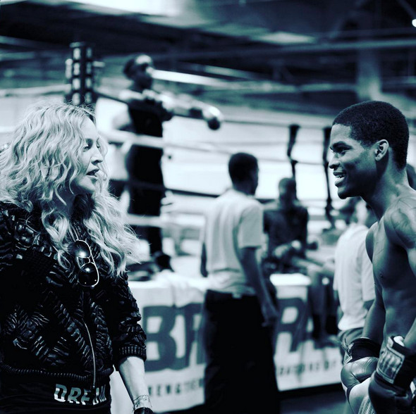 Downtown Youth Boxing Gym is the place to be!! Was so inspired by Cortez a young and talented Boxer hoping to go to the Olympics! If you want to help us with fundraising go to their web site for more info. #detroit ❤️#Rebel rebel-hearts