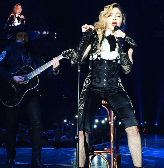REBEL HEART TOUR TAIPEI 04 & 6 Fevrier REBEL HEART TOUR TAIPEI 04 & 6 Fevrier