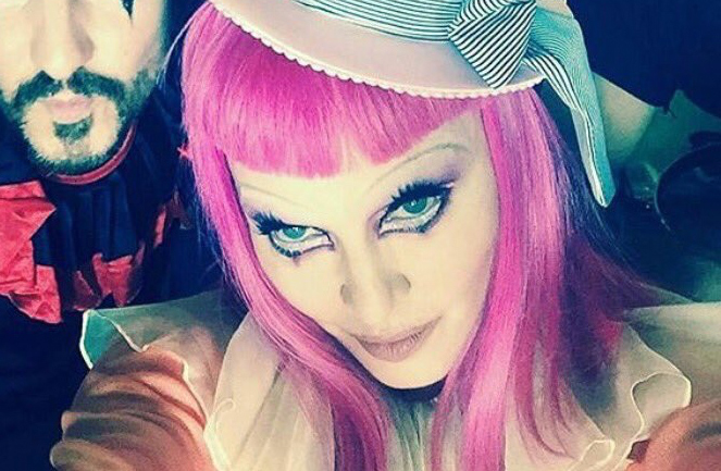 VIDEO TEARS OF A CLOWN VIDEO TEARS OF A CLOWN