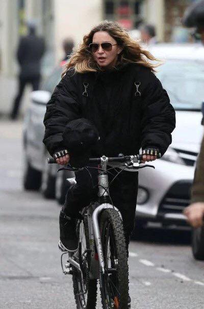 Madonna aperçue dans les rues de Londres