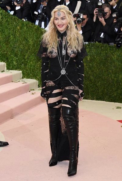 MADONNA au MET GALA 2016