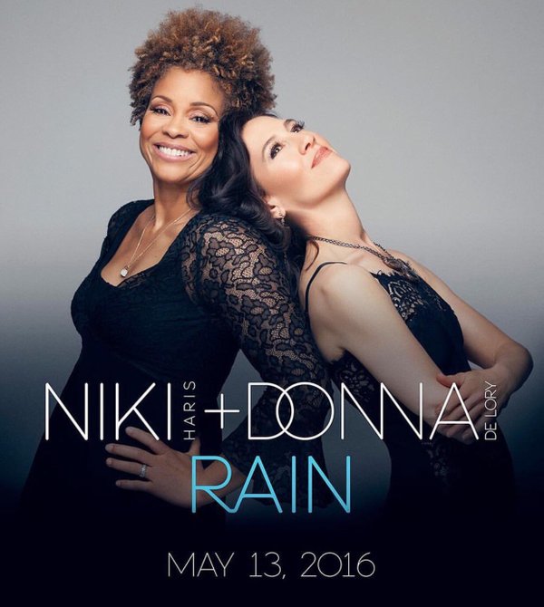 Niki Haris & Donna De Lory chantent "RAIN"