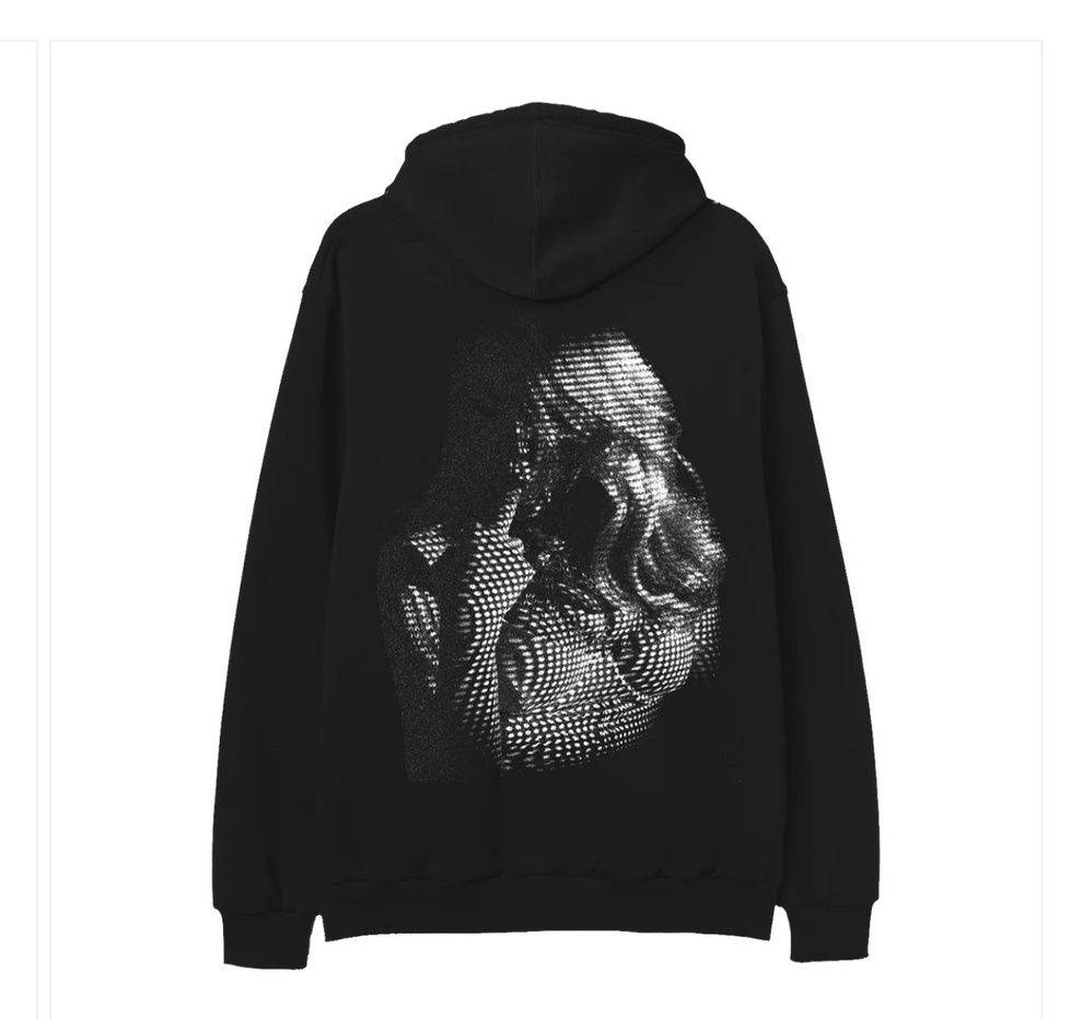 Madonna dévoile de nouveaux produits sur sa boutique en ligne !