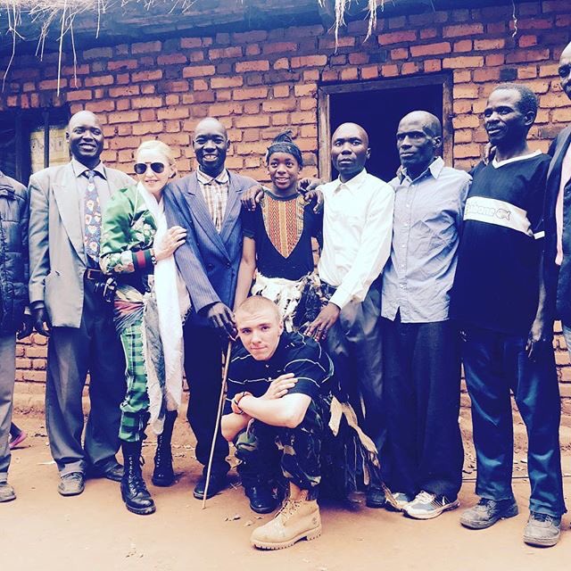 David Receives his Ngoni tribal name in his ancestral village. 😂🎉🌍🇲🇼🇲🇼🇲🇼❤️ David Receives his Ngoni tribal name in his ancestral village. 😂🎉🌍🇲🇼🇲🇼🇲🇼❤️
