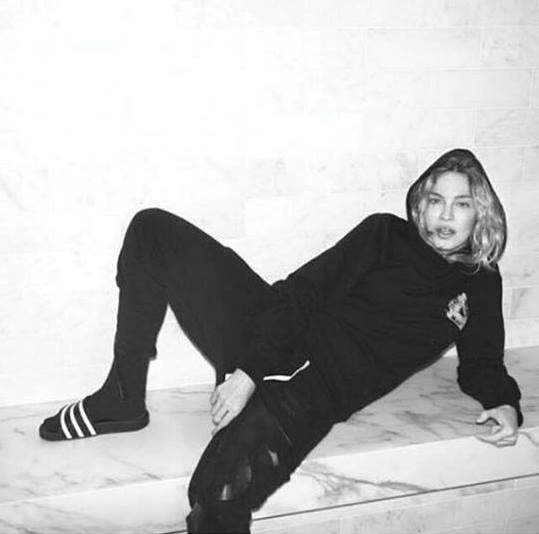 Love Magazine : de nouveaux clichés Love Magazine : de nouveaux clichés