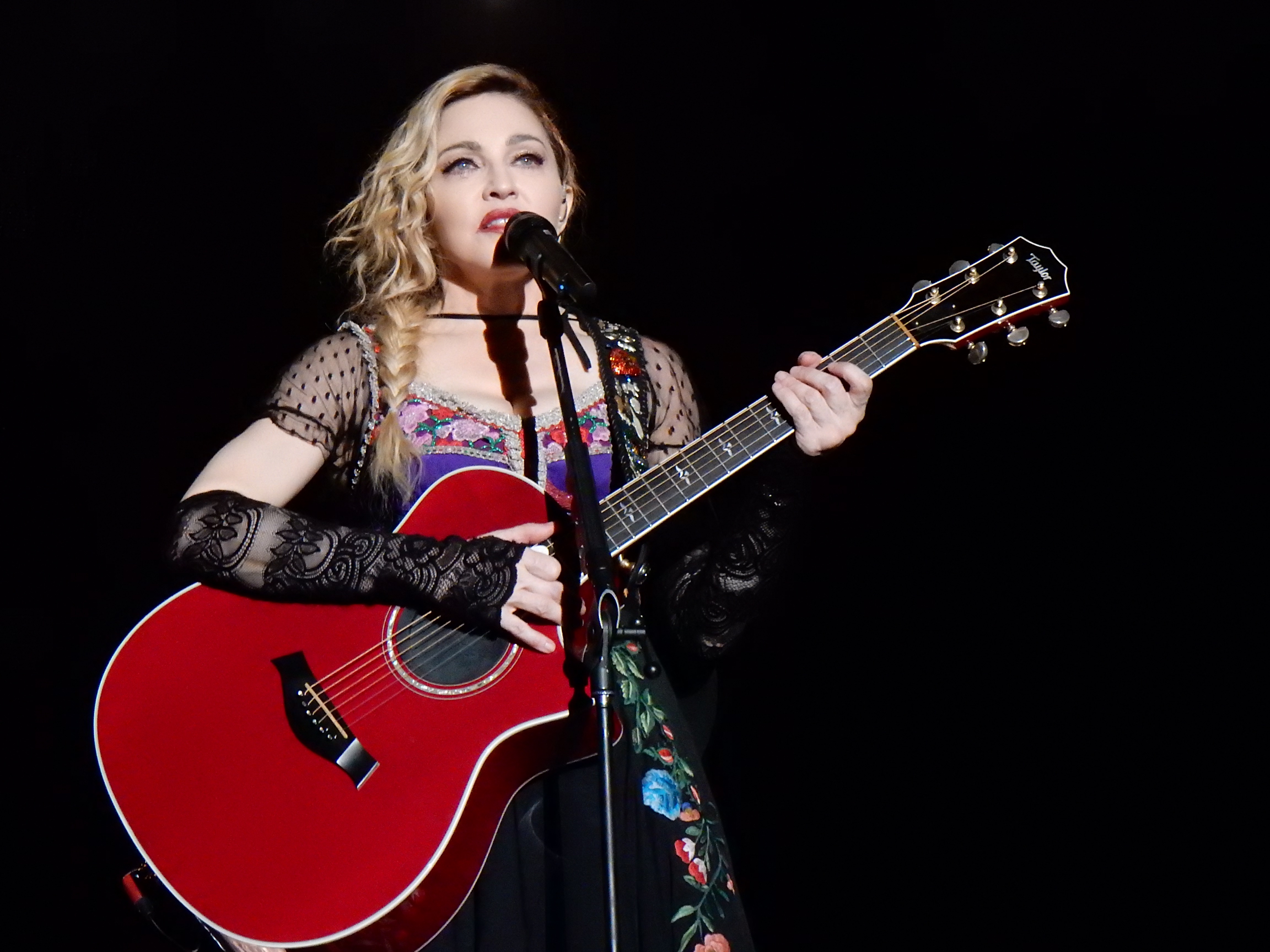 REBEL HEART TOUR : NOUVEAU TEASER !