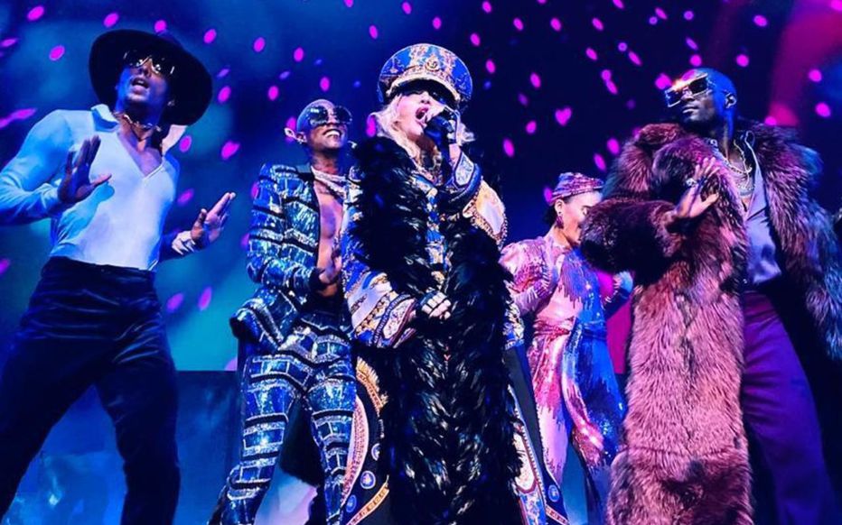 27 février un show atypique 27 février un show atypique