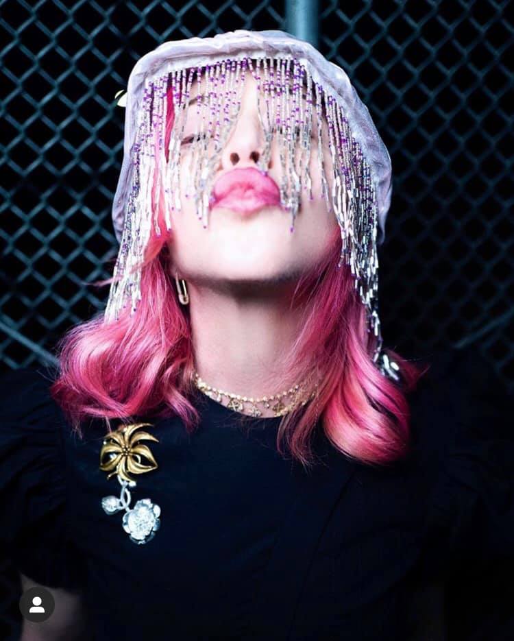 Le titre Ahlamalik feat Madonna Le titre Ahlamalik feat Madonna