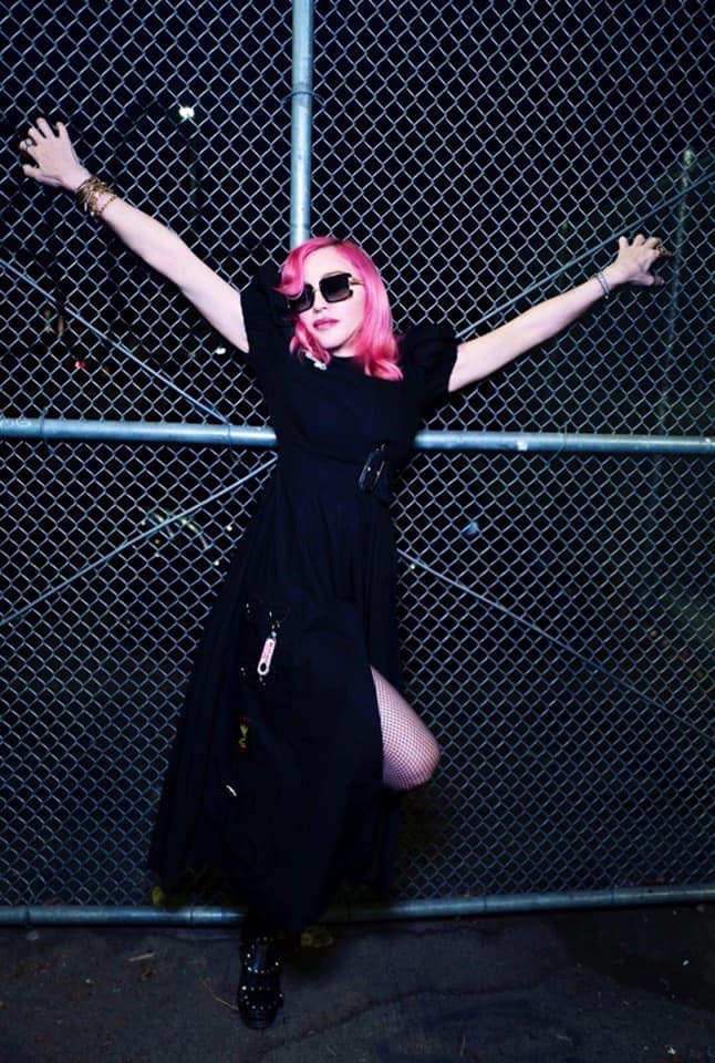 Le titre Ahlamalik feat Madonna Le titre Ahlamalik feat Madonna