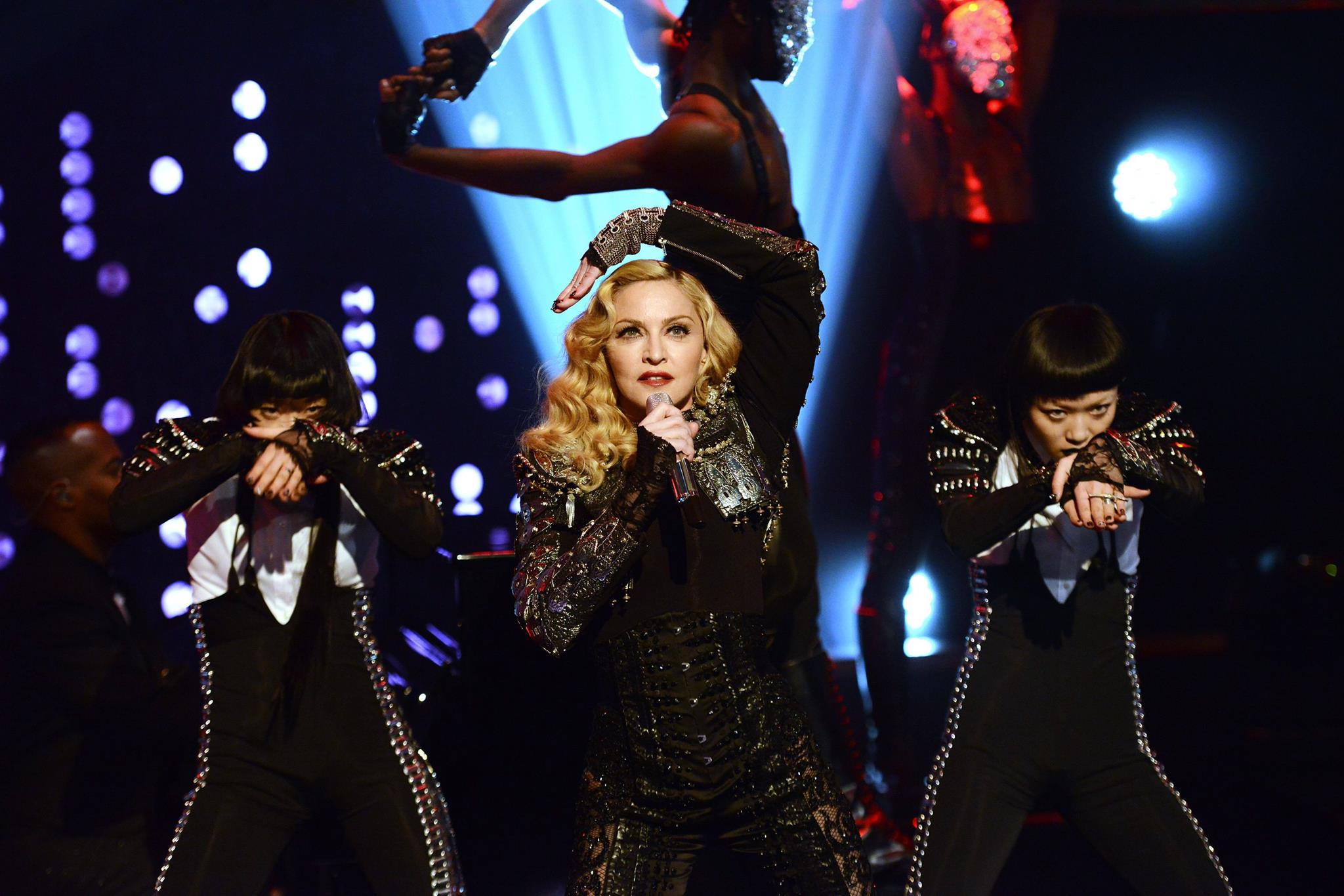 Madonna's live performance at Jonathan Ross Show