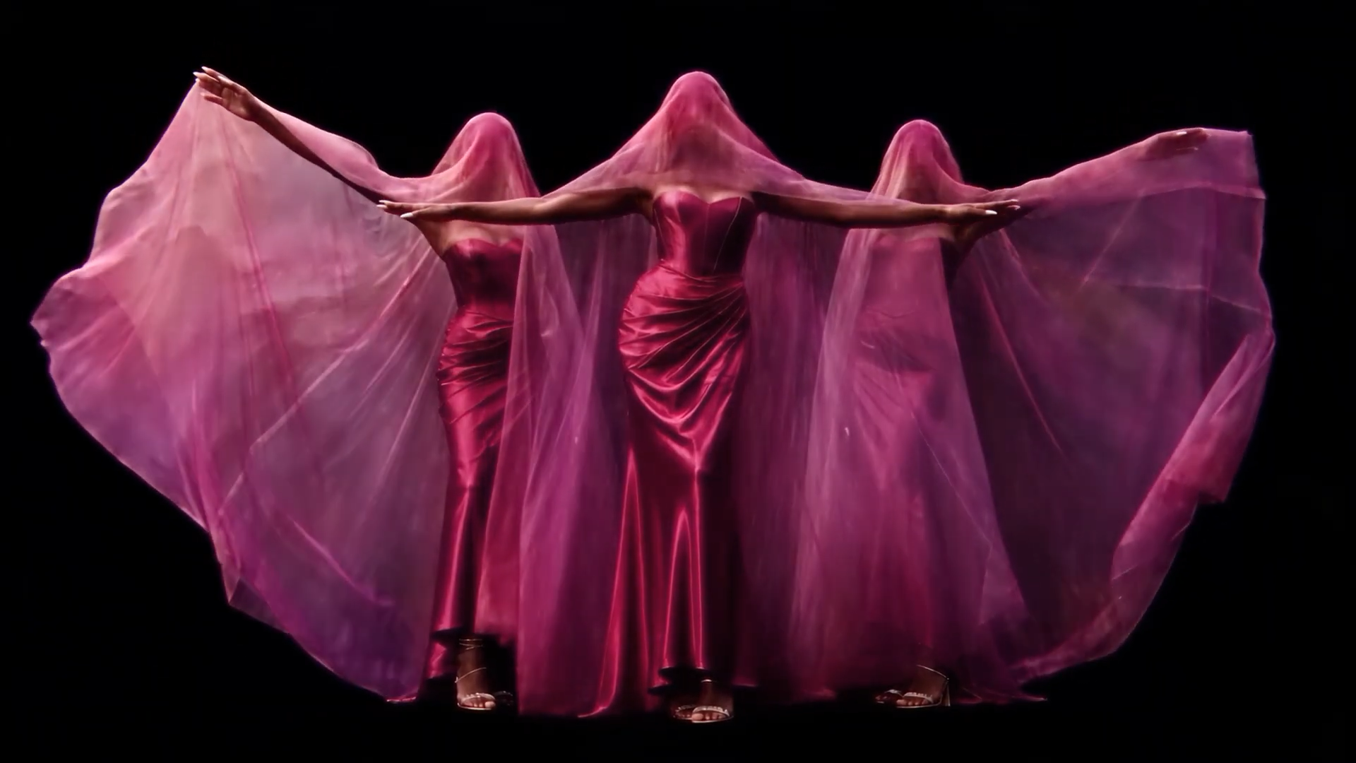 Extrait de la vidéo de Bring Your Love - Offer Nissim Prayer Of Love Remix - Ran Bensimon/Yossi Madar