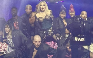 Madonna entourée de ses danseurs - 28 novembre 2023 - Berlin - @randy1976ffm