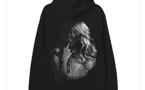 Madonna dévoile de nouveaux produits sur sa boutique en ligne !